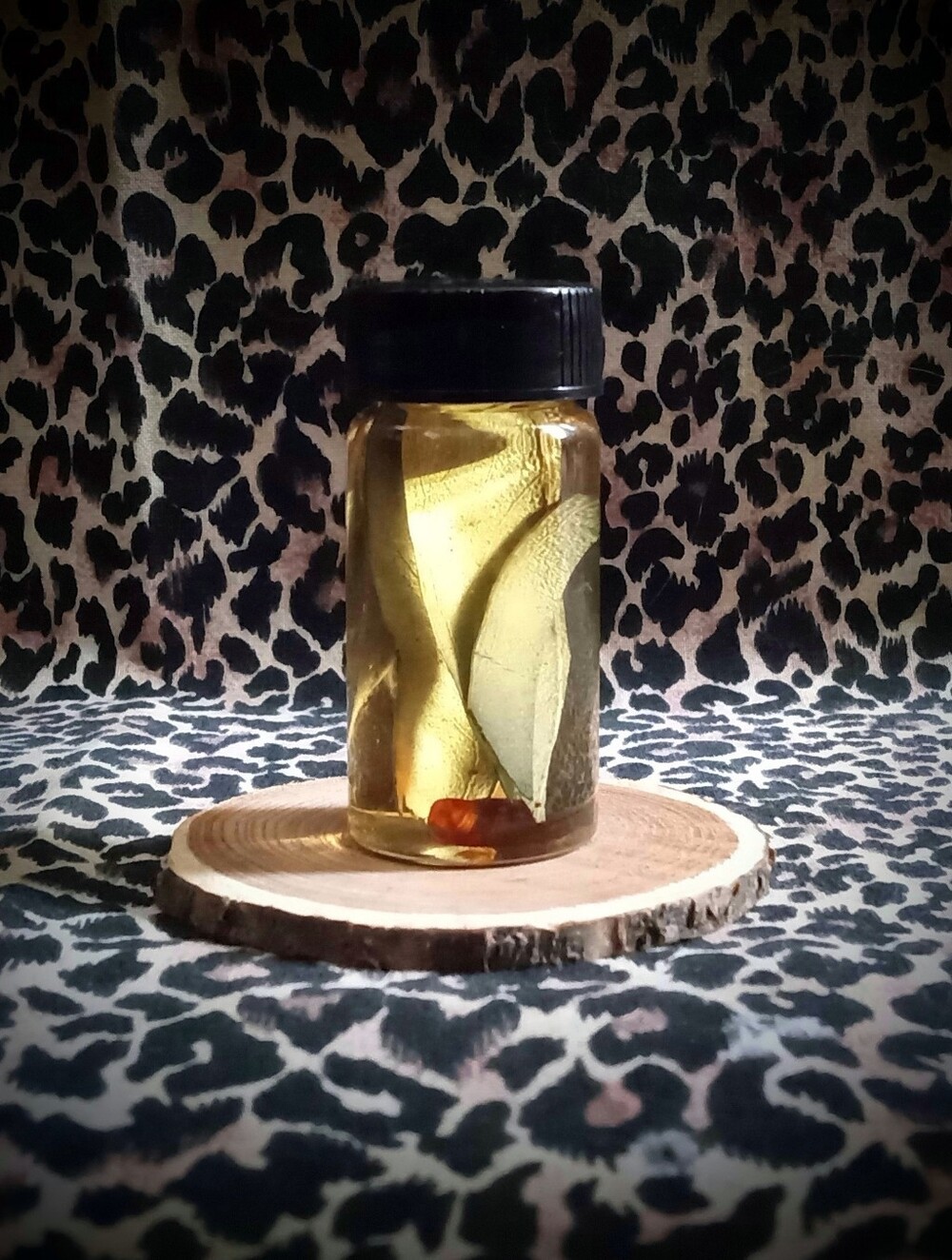 Breaking Bad Habits ~ Ritual Oil ~ White Magick Spell ~ Witchcraft